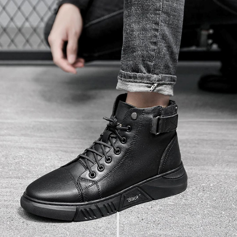 Bota Masculina de Couro Black Edition