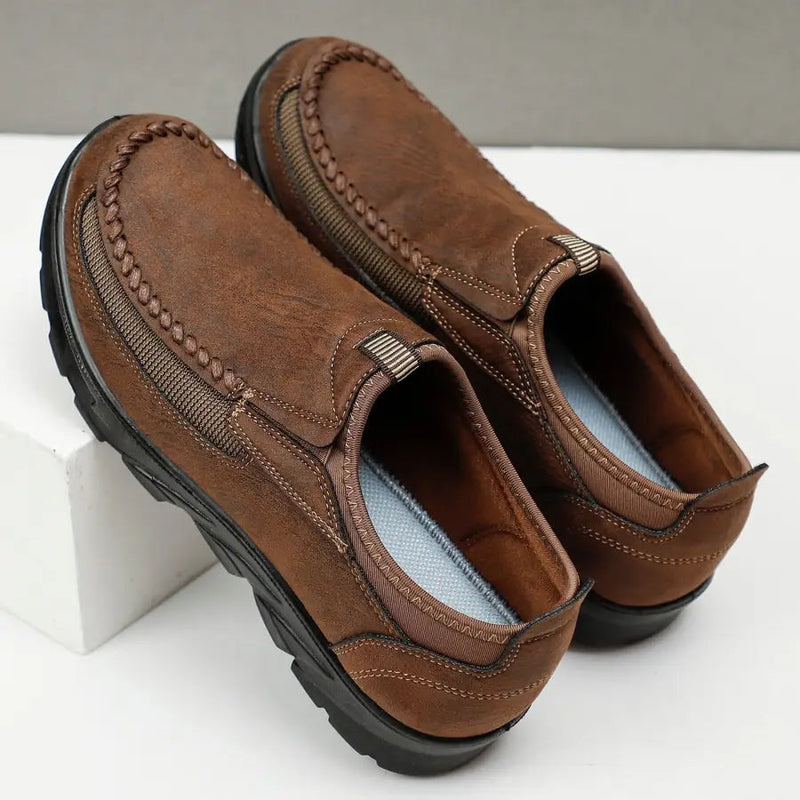 Tênis Masculino Slip on Classic